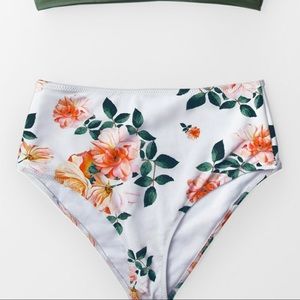 Brand new! Highwaisted floral bikini bottoms